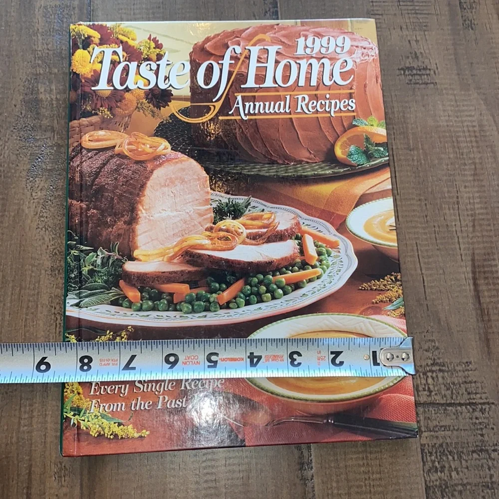 Taste of home 1999 annual recipe cookbook. New